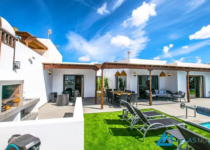 222 - Noches De Luna By Now Ltd Playa Blanca (Lanzarote)