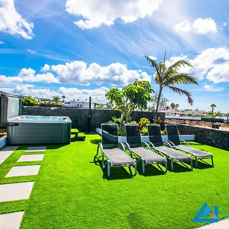 222 - Noches De Luna By Now Ltd