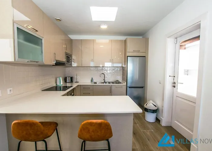 222 - Noches De Luna By Now Ltd * Playa Blanca (Lanzarote)