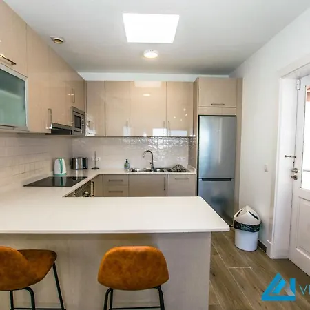 222 - Noches De Luna By Now Ltd * Playa Blanca (Lanzarote)